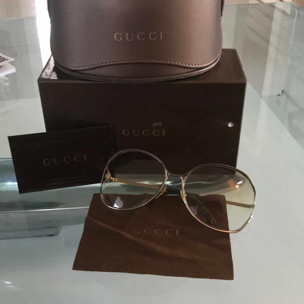 Auth Gucci sunglasses worn once